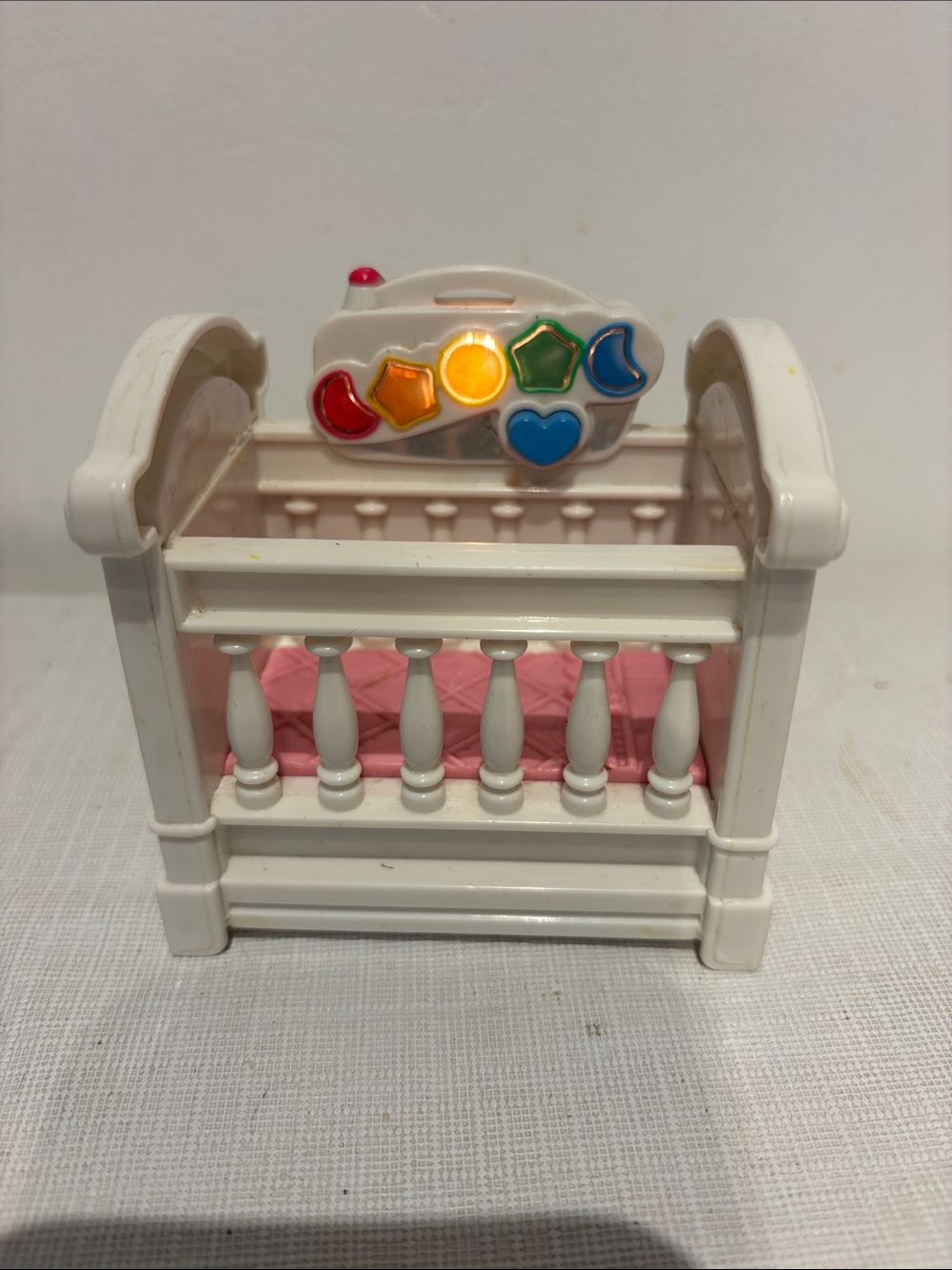Fisher Price Loving Family Music / Lights Crib